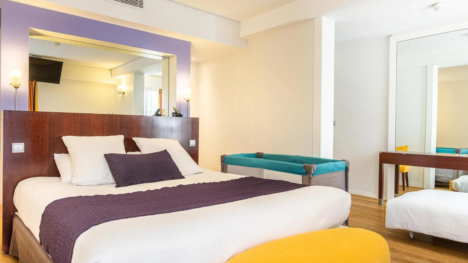 Ampere Otel Paris
