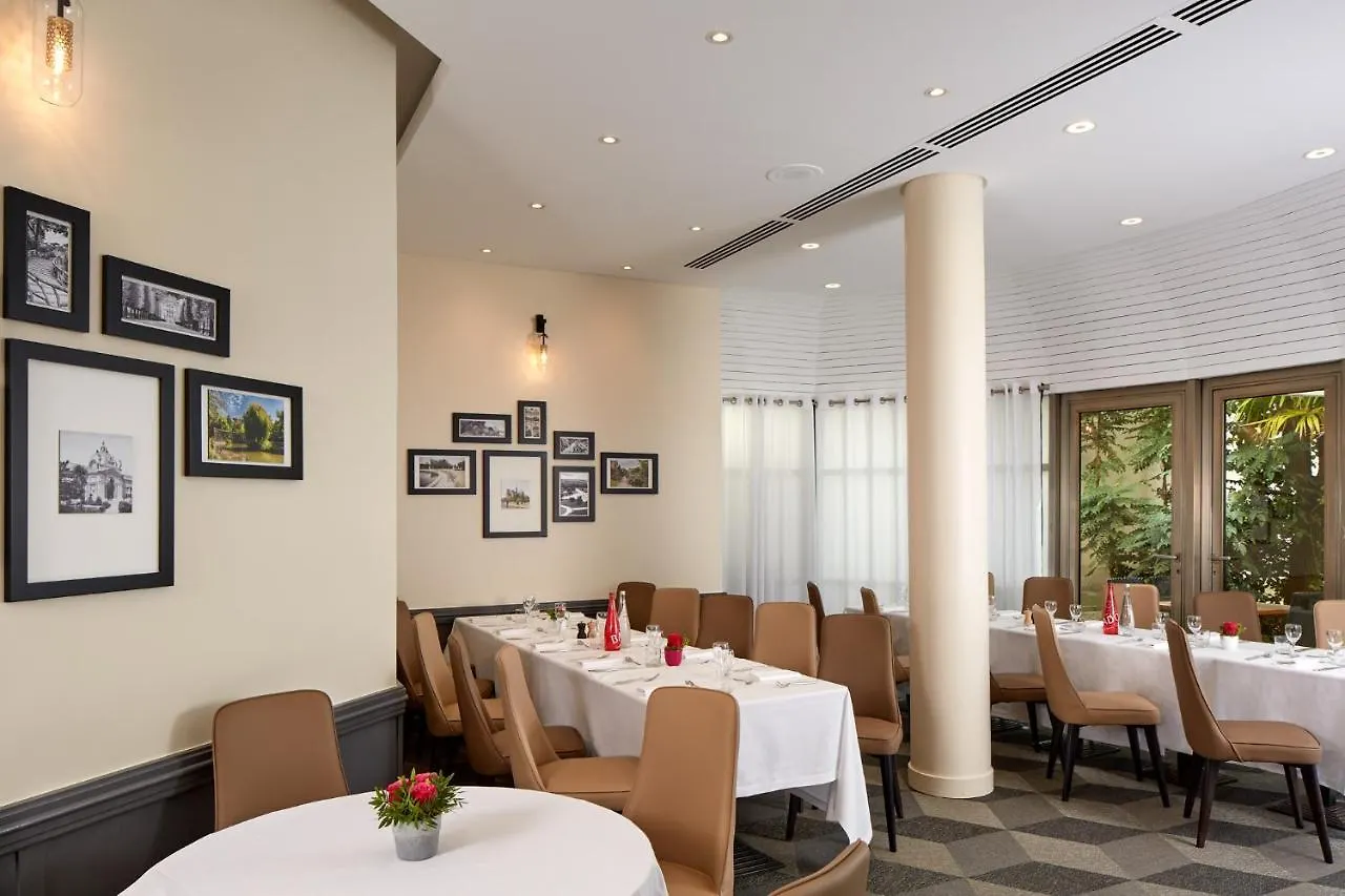 Ampere Hotel Paris