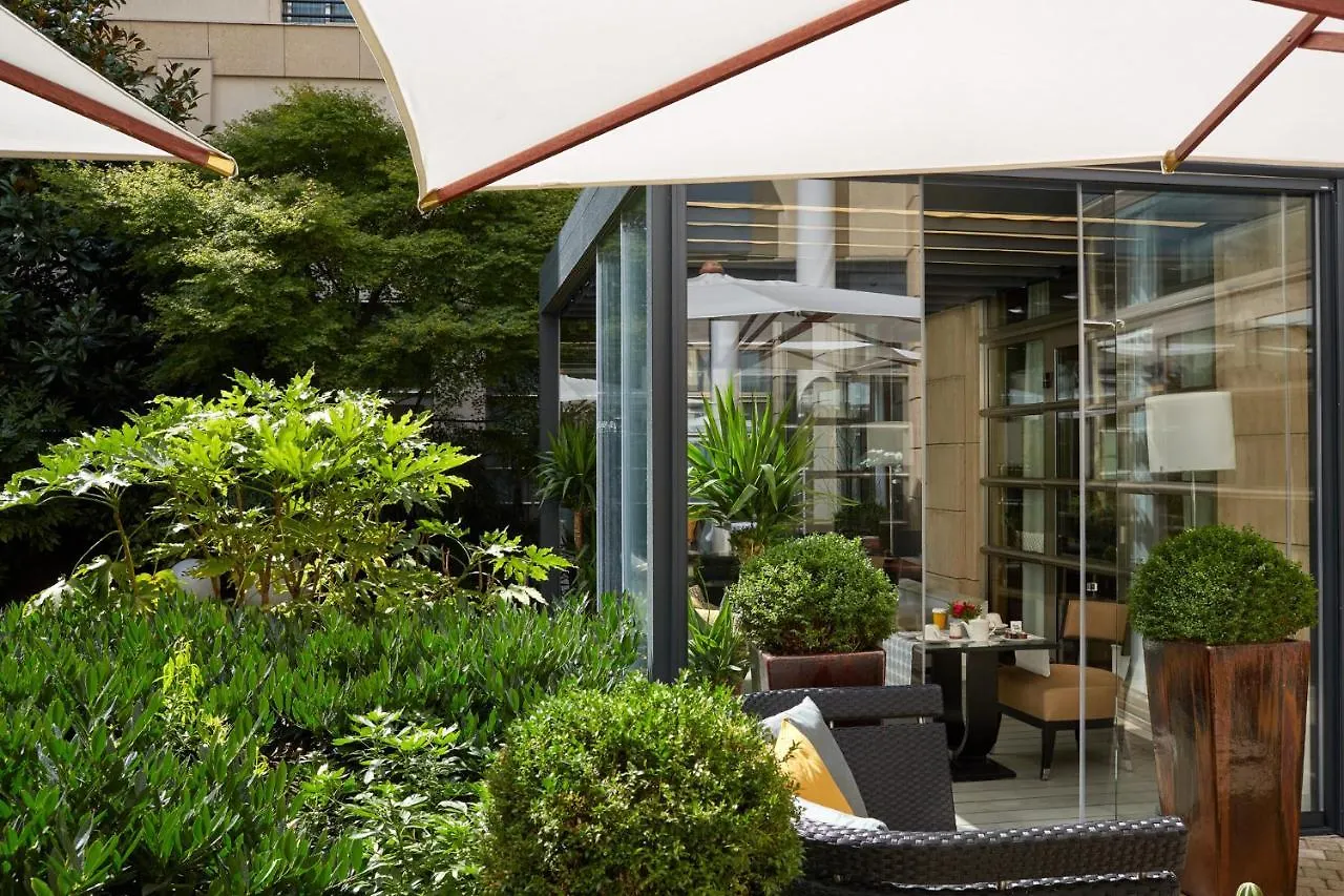 Ampere Hotel Paris